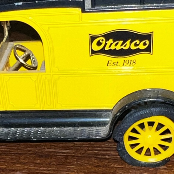 Otasco Replica 1918 Coin Bank Ford Model Truck Vintage Collectable - Picture 11 of 13